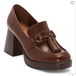 a.n.a Hazen Womens Size 9 Moc Closed Toe Loafers NWT Dark Cognac Brown Tassels